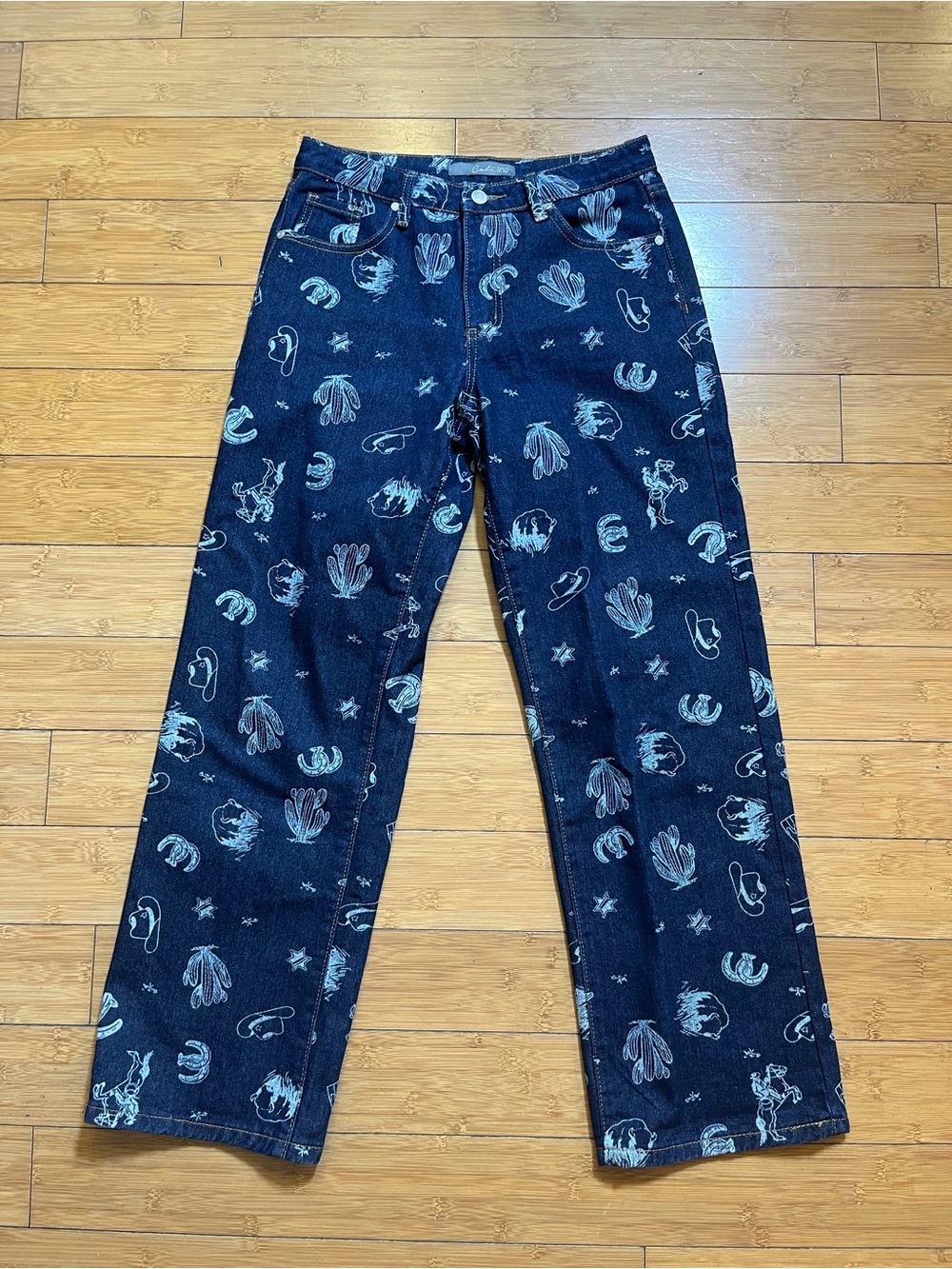Cali1850 Cowboy Print Mid Rise Straight Leg Boho Western Jean Horseshoe